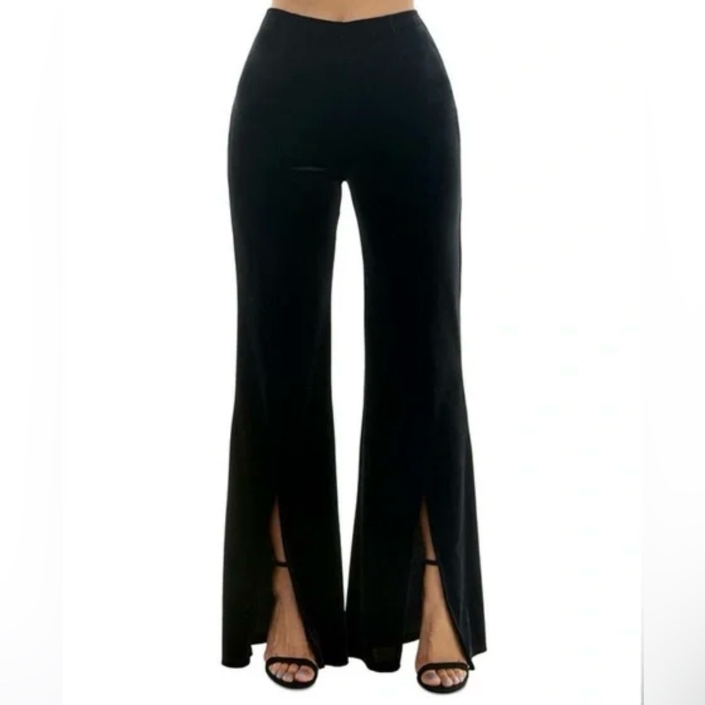 ALEX & SOPHIA
Bee Darlin High Rise Front Slit Wide Leg Pants Velvet Black Med